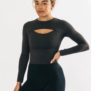 Alphalete Ultrasoft Keyhole Long Sleeve Top